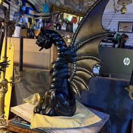 Black resin or polyresin gargoyle statue