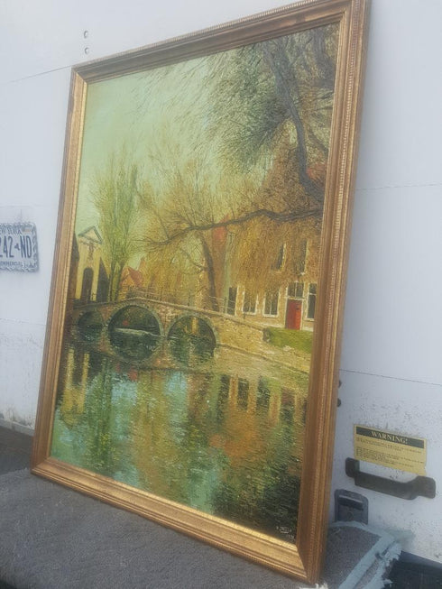 Magnificent Painting on Canvas