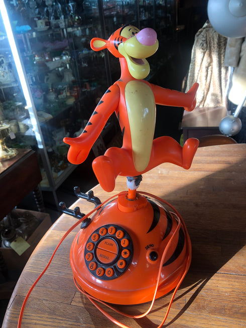 Vintage Walt Disney Tigger Singing Bouncing Talking Animated Telephone.